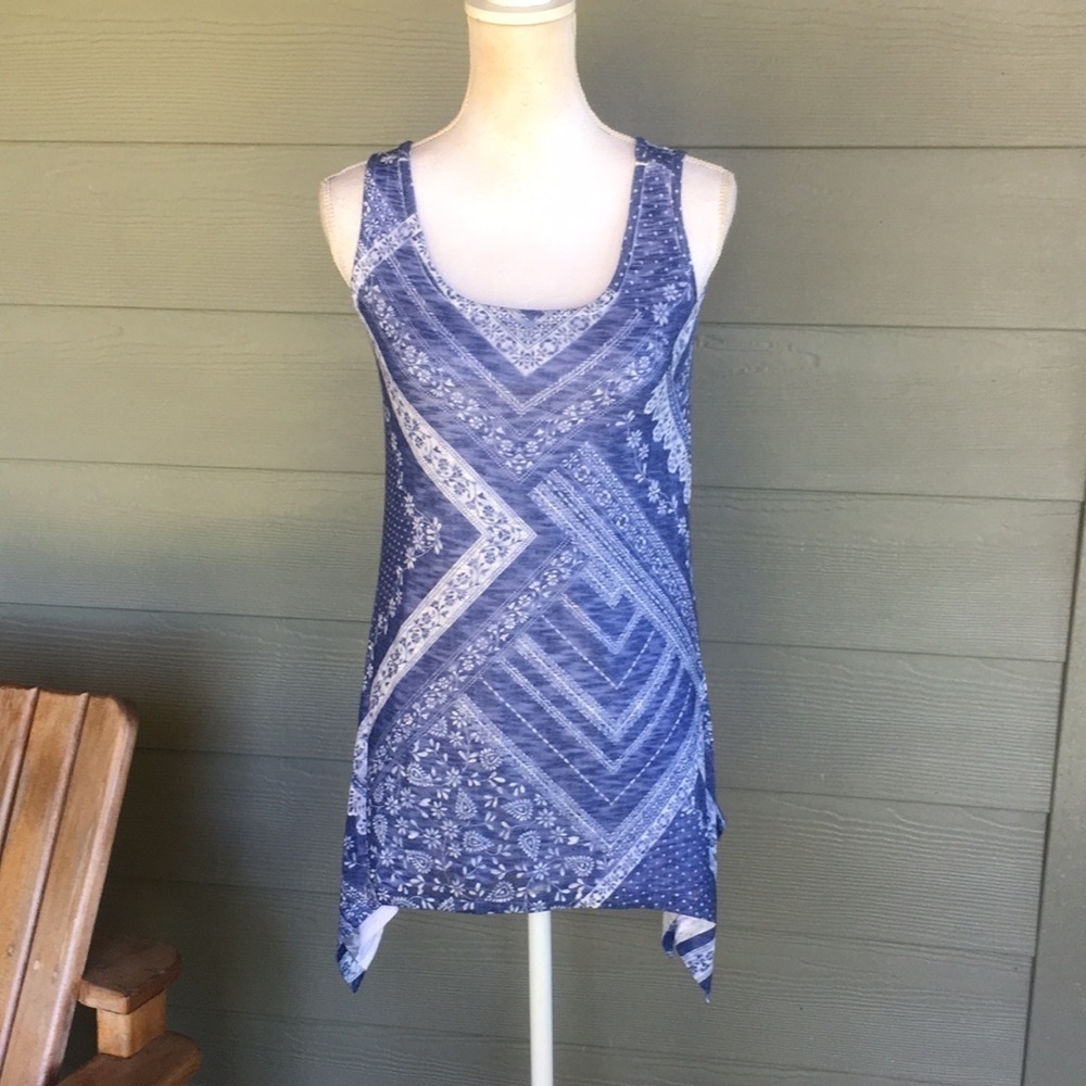Cupio Sharkbite Hem Tank Top  - New!